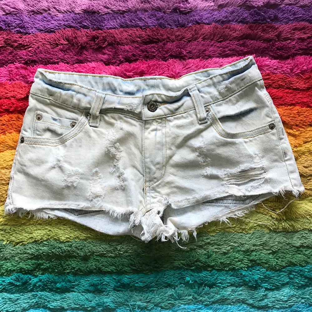 Carmar Distressed Denim Shorts SZ 26